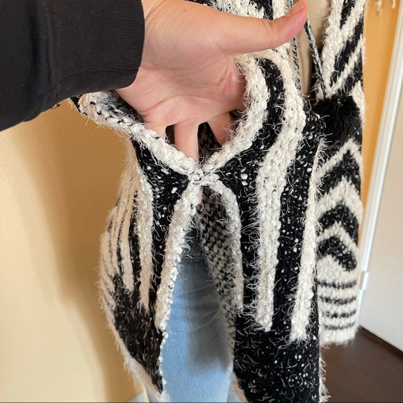 Modena hoodie, poncho, cardigan,cape ,sweater one size - Picture 4 of 12